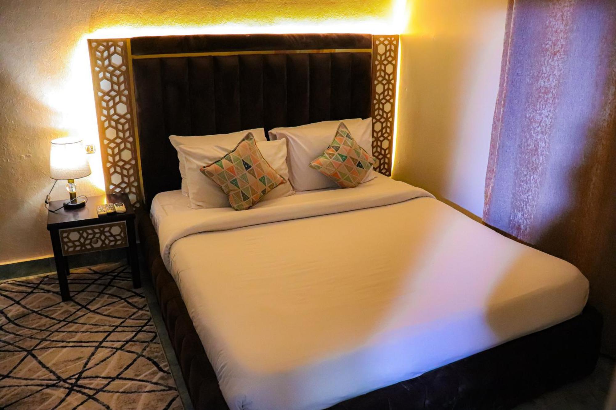 Golden Pyramids Inn Kafret el-Gabal Exterior foto